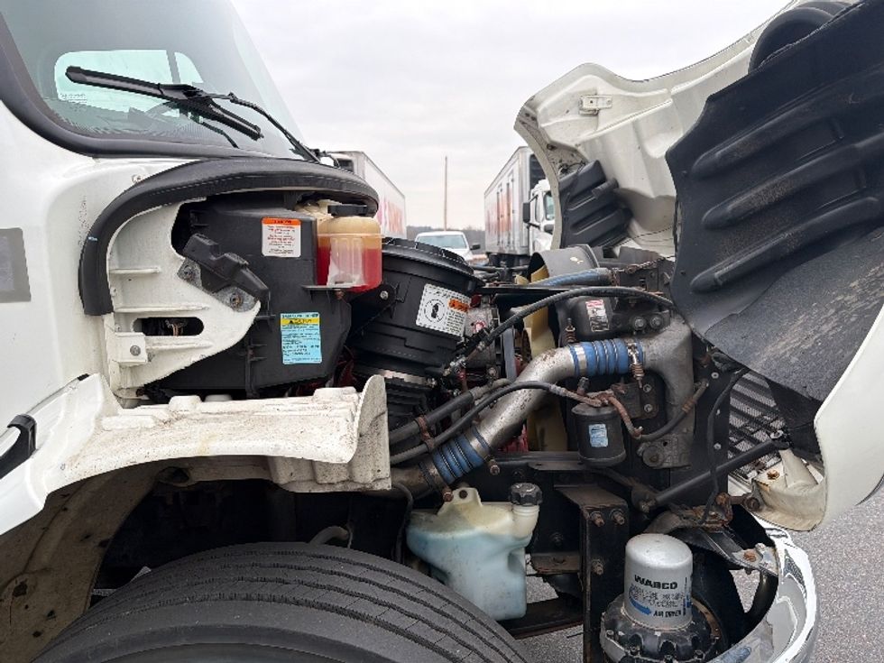 Refrigerated Truck-Light and Medium Duty Trucks-Freightliner-2019-M2-Chicopee-MA-185,303\n\t\tmiles-$ 36,750 - Image 21