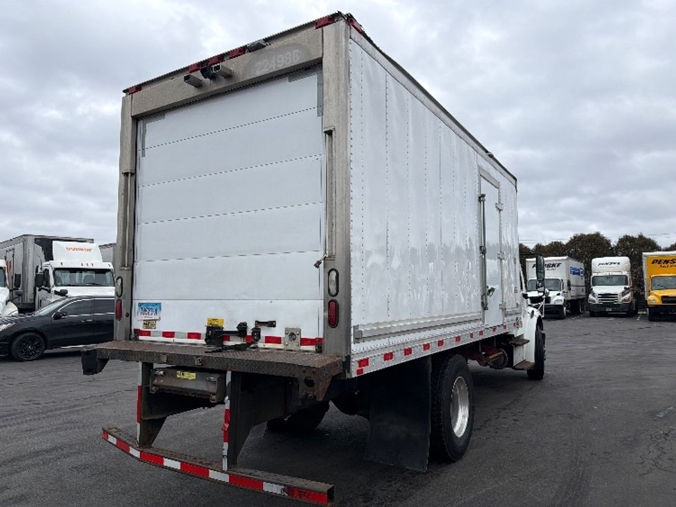 Refrigerated Truck-Light and Medium Duty Trucks-Freightliner-2019-M2-Chicopee-MA-185,937\n\t\tmiles-$ 35,750 - Image 11