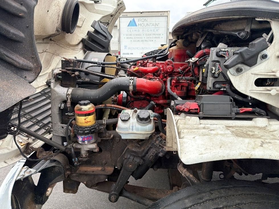 Refrigerated Truck-Light and Medium Duty Trucks-Freightliner-2019-M2-Chicopee-MA-185,937\n\t\tmiles-$ 35,750 - Image 22