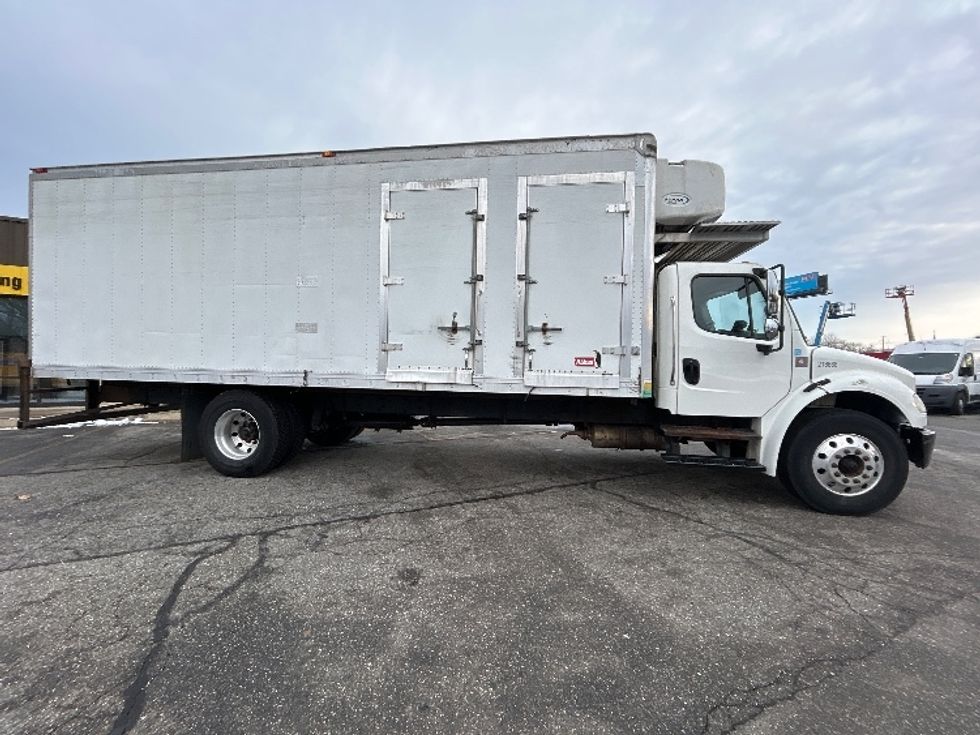 Refrigerated Truck-Light and Medium Duty Trucks-Freightliner-2019-M2-Chicopee-MA-212,474\n\t\tmiles-$ 43,500 - Image 15