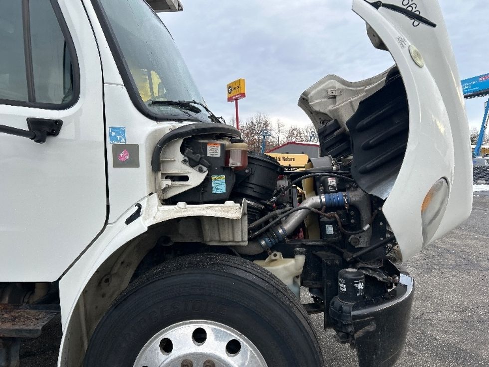 Refrigerated Truck-Light and Medium Duty Trucks-Freightliner-2019-M2-Chicopee-MA-212,474\n\t\tmiles-$ 43,500 - Image 23