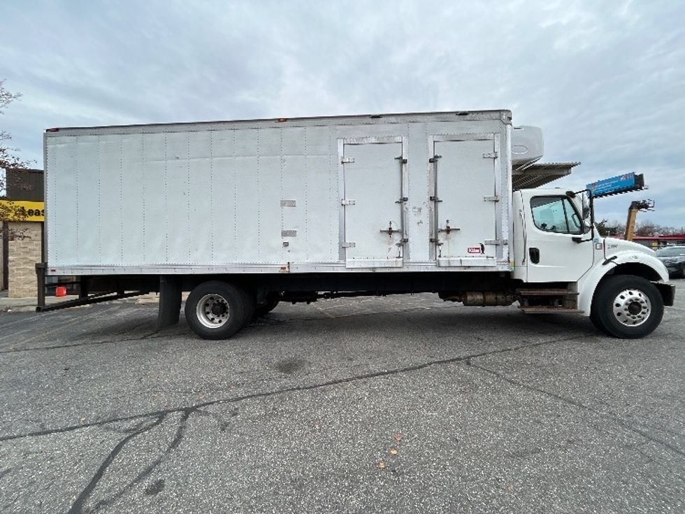 Refrigerated Truck-Light and Medium Duty Trucks-Freightliner-2019-M2-Chicopee-MA-263,762\n\t\tmiles-$ 27,750 - Image 15