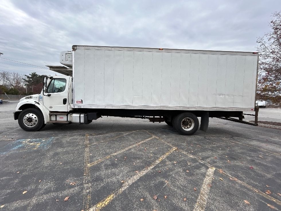 Refrigerated Truck-Light and Medium Duty Trucks-Freightliner-2019-M2-Chicopee-MA-263,762\n\t\tmiles-$ 27,750 - Image 4