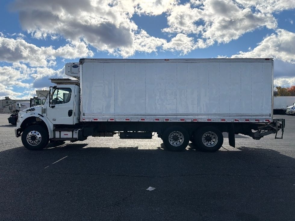 Refrigerated Truck-Light and Medium Duty Trucks-Freightliner-2019-M2-Chicopee-MA-264,570\n\t\tmiles-$ 51,000 - Image 4