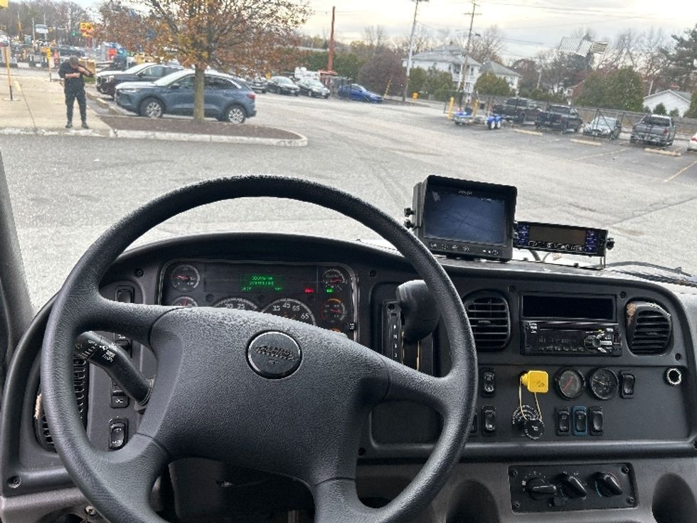 Refrigerated Truck-Light and Medium Duty Trucks-Freightliner-2019-M2-Chicopee-MA-271,245\n\t\tmiles-$ 33,500 - Image 19