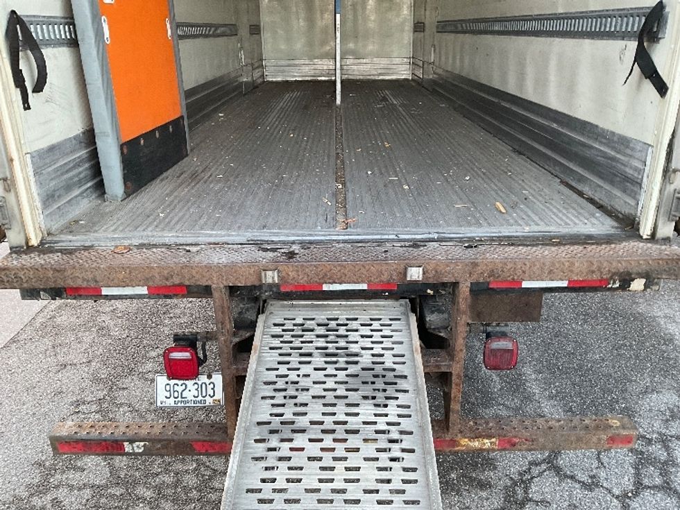 Refrigerated Truck-Light and Medium Duty Trucks-Freightliner-2019-M2-Chicopee-MA-275,877\n\t\tmiles-$ 25,750 - Image 10
