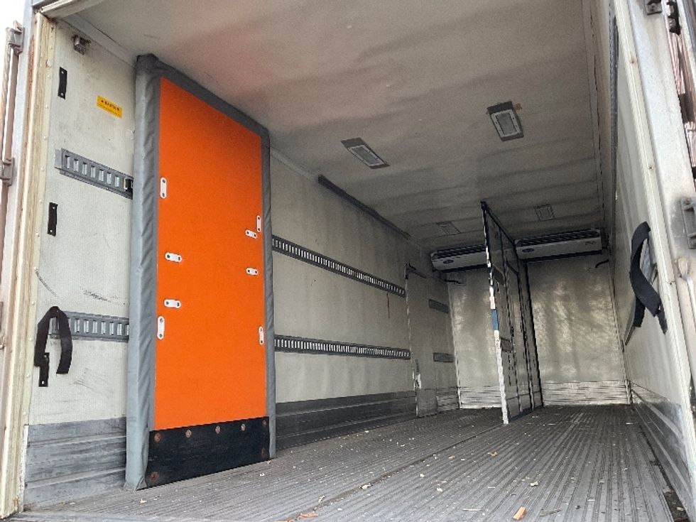 Refrigerated Truck-Light and Medium Duty Trucks-Freightliner-2019-M2-Chicopee-MA-275,877\n\t\tmiles-$ 25,750 - Image 11