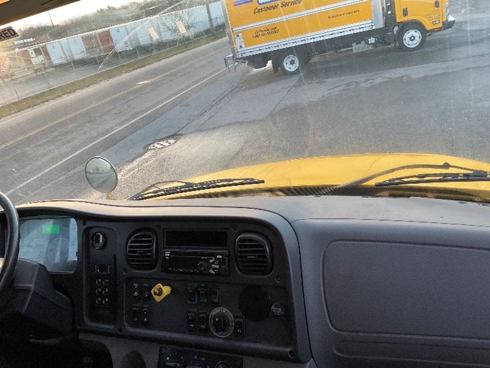 Refrigerated Truck-Light and Medium Duty Trucks-Freightliner-2019-M2-Chicopee-MA-275,877\n\t\tmiles-$ 25,750 - Image 21