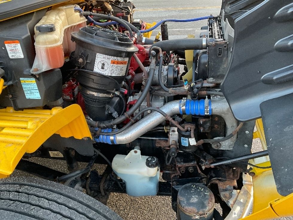 Refrigerated Truck-Light and Medium Duty Trucks-Freightliner-2019-M2-Chicopee-MA-275,877\n\t\tmiles-$ 25,750 - Image 23