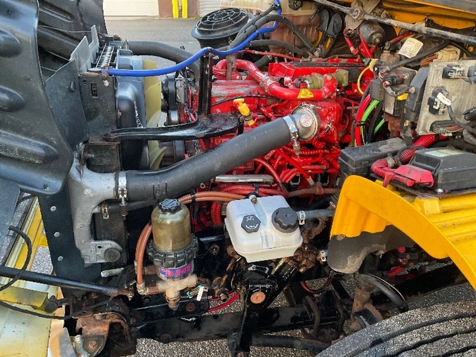 Refrigerated Truck-Light and Medium Duty Trucks-Freightliner-2019-M2-Chicopee-MA-275,877\n\t\tmiles-$ 25,750 - Image 24