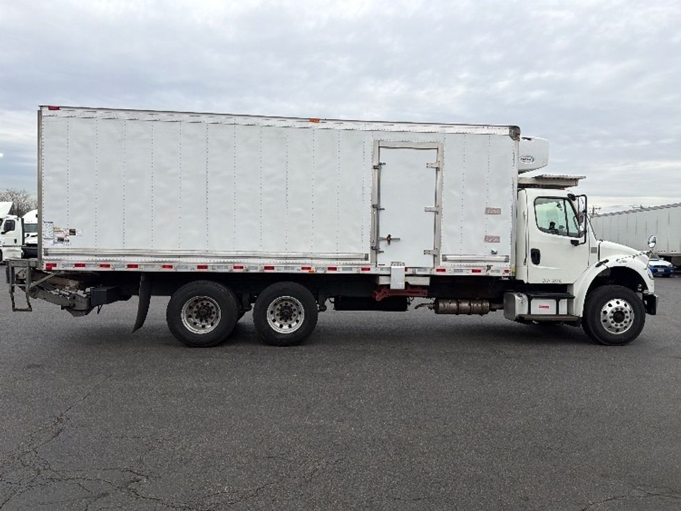Refrigerated Truck-Light and Medium Duty Trucks-Freightliner-2019-M2-Chicopee-MA-276,886\n\t\tmiles-$ 50,250 - Image 14
