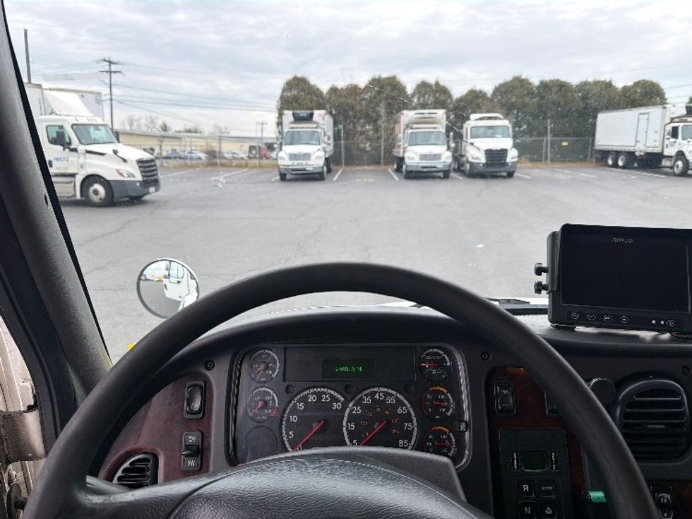 Refrigerated Truck-Light and Medium Duty Trucks-Freightliner-2019-M2-Chicopee-MA-276,886\n\t\tmiles-$ 50,250 - Image 17