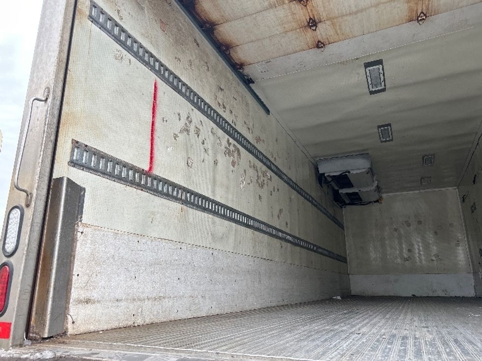 Refrigerated Truck-Light and Medium Duty Trucks-Freightliner-2019-M2-Chicopee-MA-282,689\n\t\tmiles-$ 25,250 - Image 11
