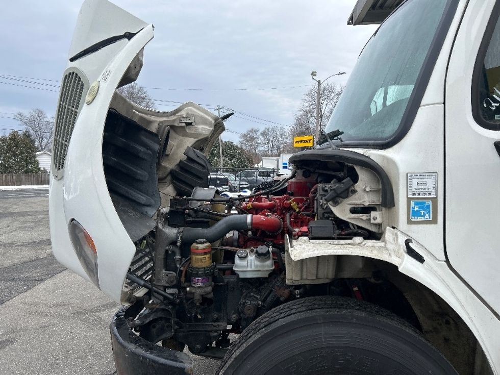 Refrigerated Truck-Light and Medium Duty Trucks-Freightliner-2019-M2-Chicopee-MA-282,689\n\t\tmiles-$ 25,250 - Image 24