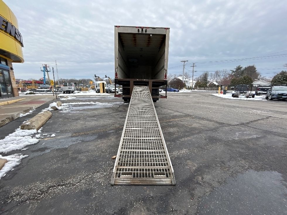 Refrigerated Truck-Light and Medium Duty Trucks-Freightliner-2019-M2-Chicopee-MA-282,689\n\t\tmiles-$ 25,250 - Image 9