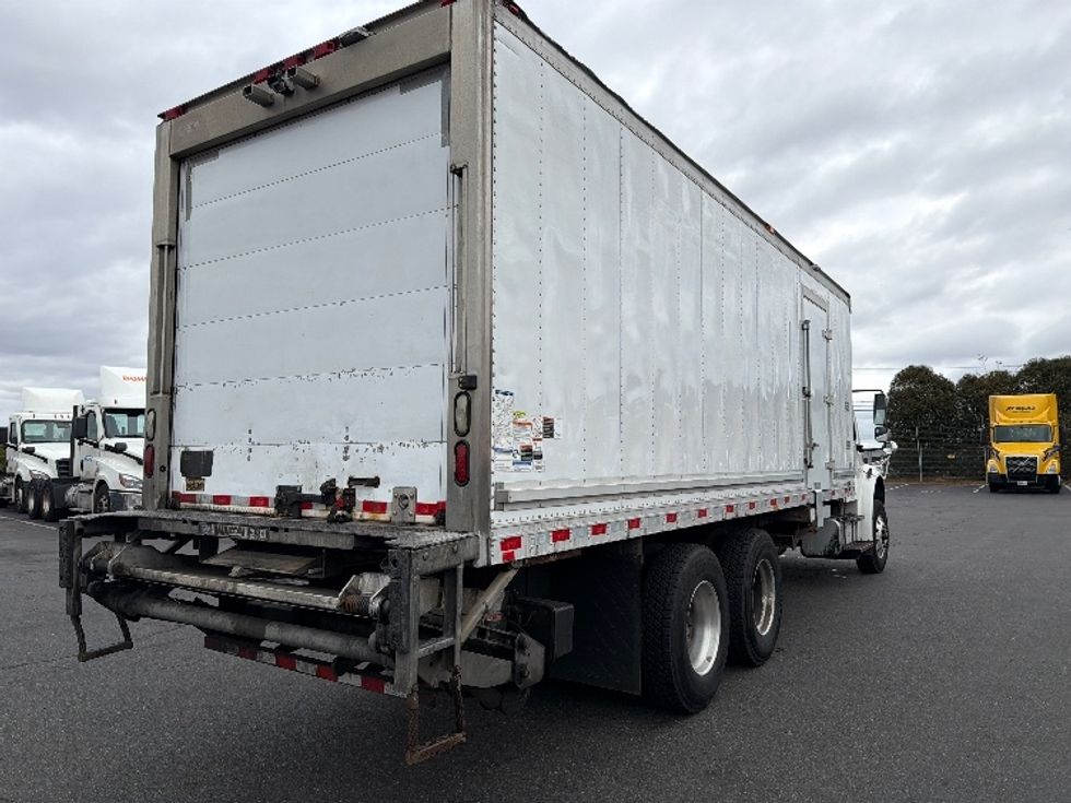 Refrigerated Truck-Light and Medium Duty Trucks-Freightliner-2019-M2-Chicopee-MA-289,010\n\t\tmiles-$ 47,250 - Image 12