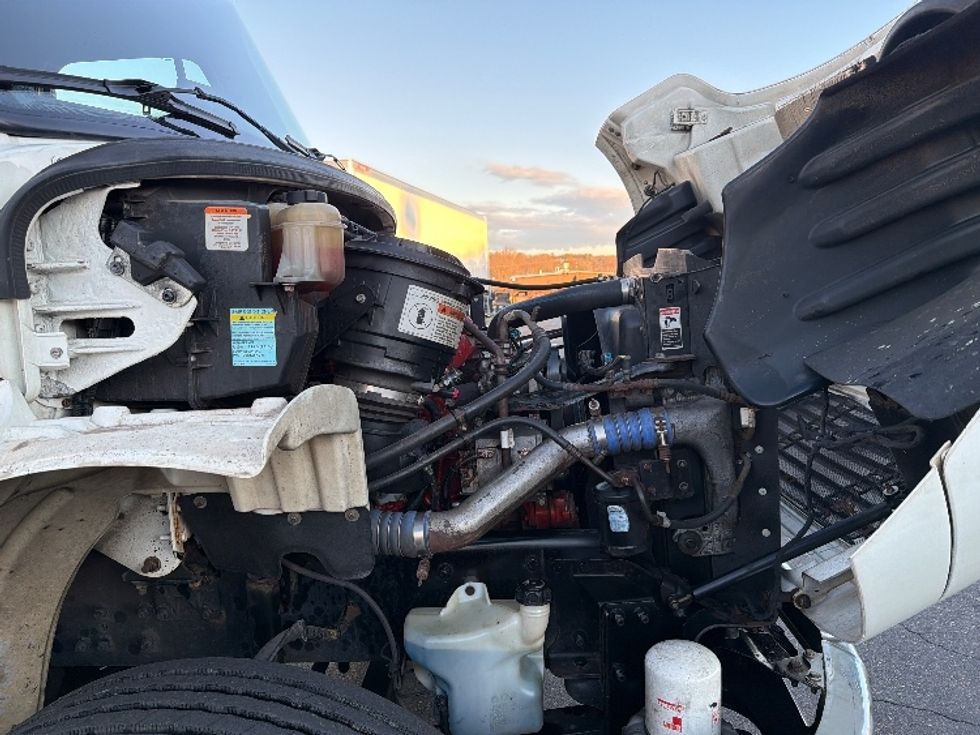 Refrigerated Truck-Light and Medium Duty Trucks-Freightliner-2019-M2-Chicopee-MA-300,328\n\t\tmiles-$ 44,250 - Image 22