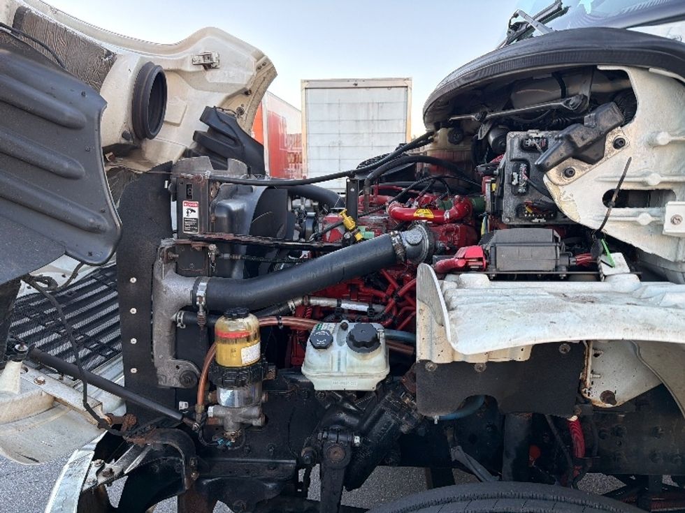 Refrigerated Truck-Light and Medium Duty Trucks-Freightliner-2019-M2-Chicopee-MA-300,328\n\t\tmiles-$ 44,250 - Image 23