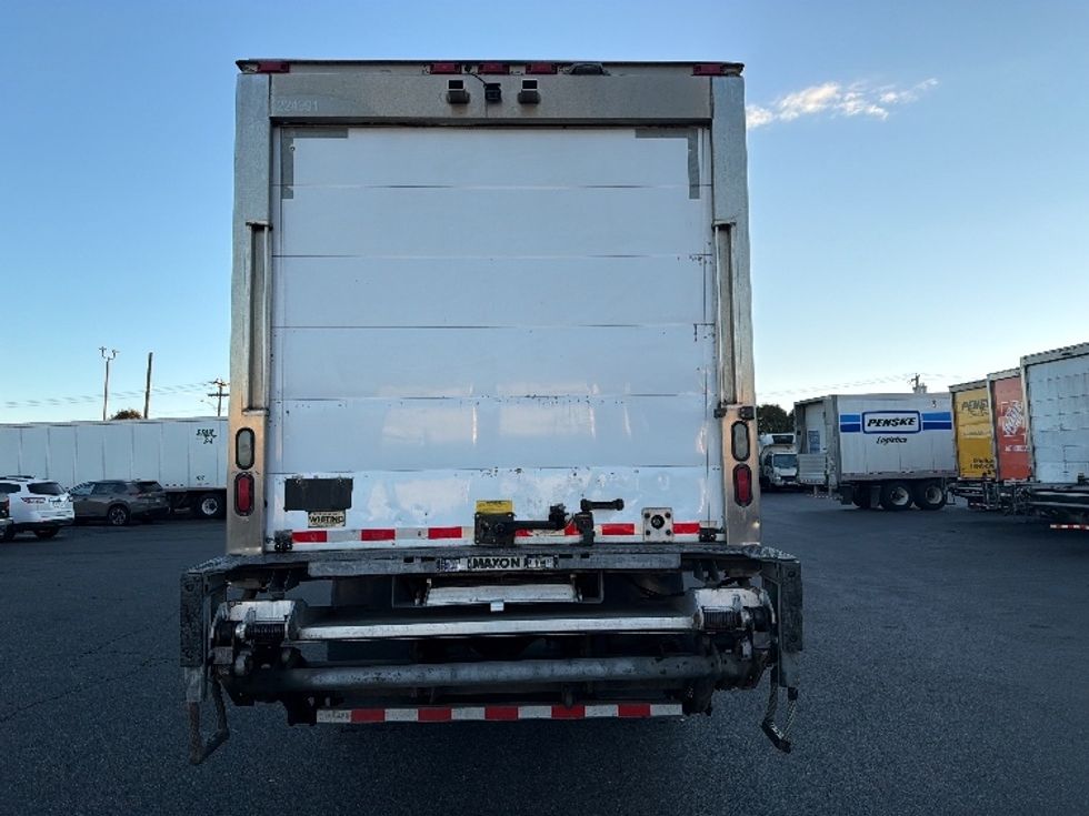 Refrigerated Truck-Light and Medium Duty Trucks-Freightliner-2019-M2-Chicopee-MA-300,328\n\t\tmiles-$ 44,250 - Image 7