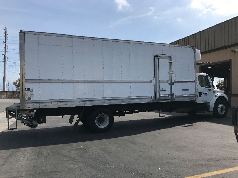 Refrigerated Truck-Light and Medium Duty Trucks-Freightliner-2019-M2-Chino-CA-158,971\n\t\tmiles-$ 68,250 - Image 15