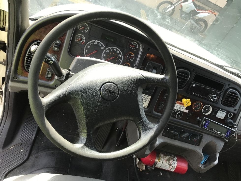 Refrigerated Truck-Light and Medium Duty Trucks-Freightliner-2019-M2-Chino-CA-158,971\n\t\tmiles-$ 68,250 - Image 18