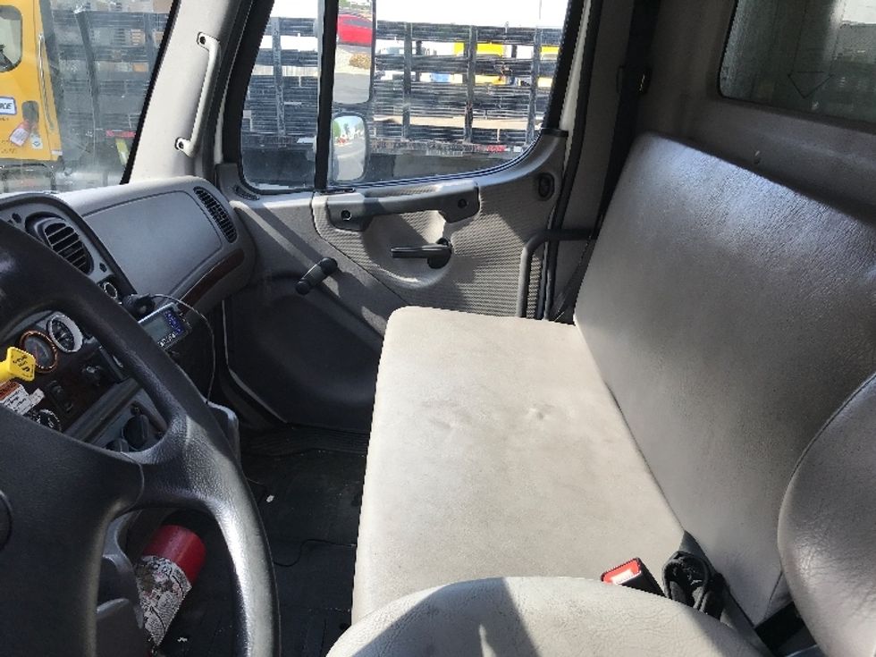 Refrigerated Truck-Light and Medium Duty Trucks-Freightliner-2019-M2-Chino-CA-158,971\n\t\tmiles-$ 68,250 - Image 19