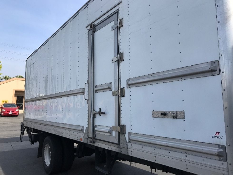 Refrigerated Truck-Light and Medium Duty Trucks-Freightliner-2019-M2-Chino-CA-158,971\n\t\tmiles-$ 68,250 - Image 26