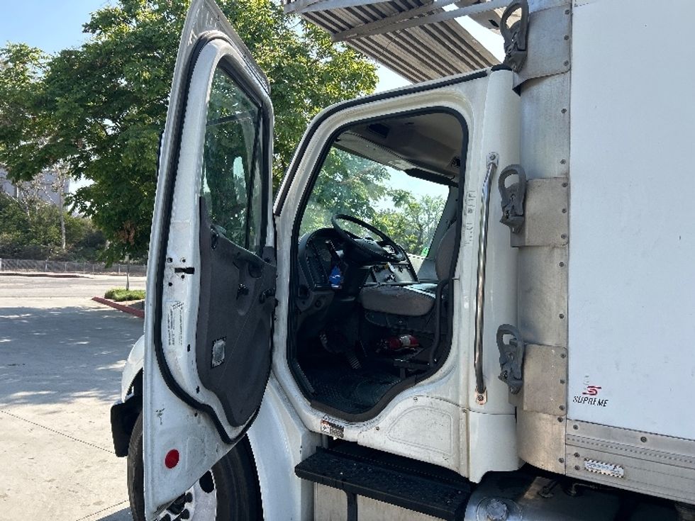 Refrigerated Truck-Light and Medium Duty Trucks-Freightliner-2019-M2-City Of Industry-CA-236,617\n\t\tmiles-$ 47,750 - Image 15
