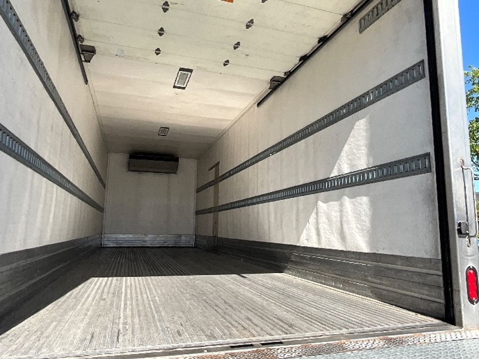 Refrigerated Truck-Light and Medium Duty Trucks-Freightliner-2019-M2-Clackamas-OR-189,249\n\t\tmiles-$ 57,500 - Image 12
