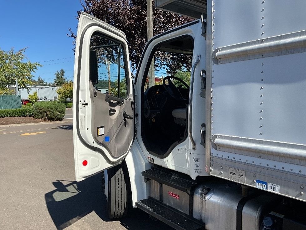 2019 Freightliner M2 106 Medium Duty photo 12