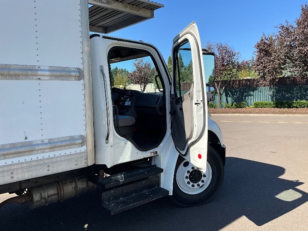 2019 Freightliner M2 106 Medium Duty photo 16