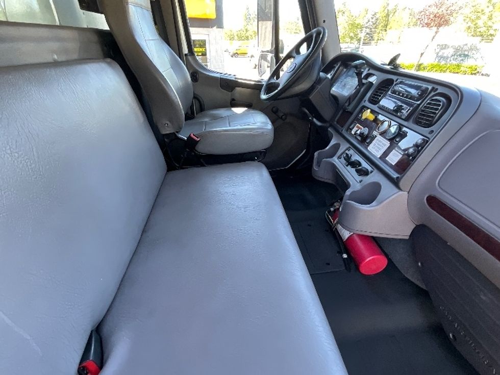 2019 Freightliner M2 106 Medium Duty photo 18