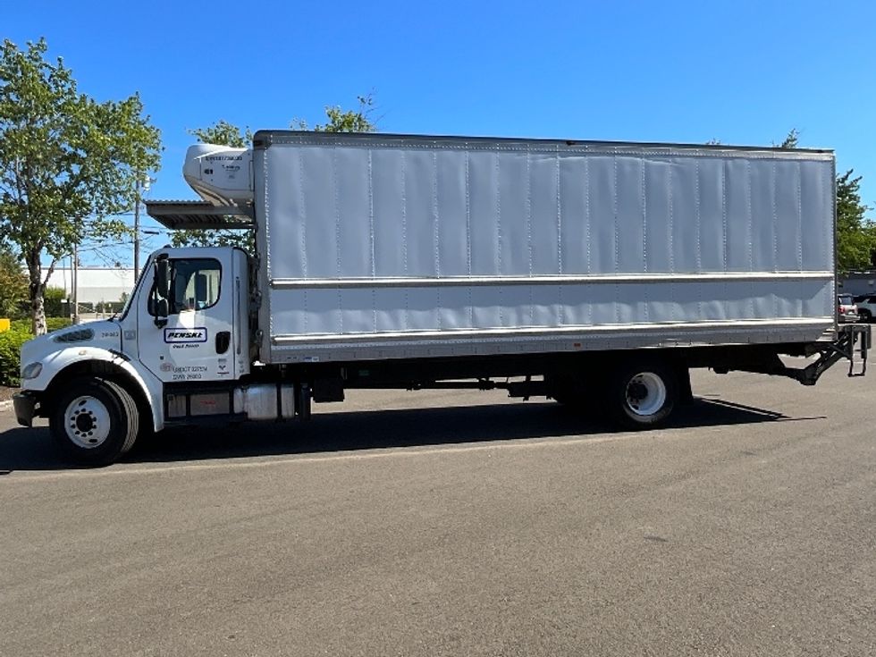 2019 Freightliner M2 106 Medium Duty photo 4