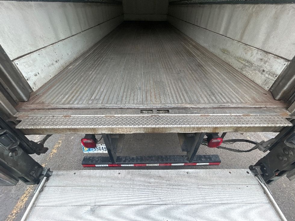 Refrigerated Truck-Light and Medium Duty Trucks-Freightliner-2019-M2-Clackamas-OR-295,701\n\t\tmiles-$ 47,000 - Image 10