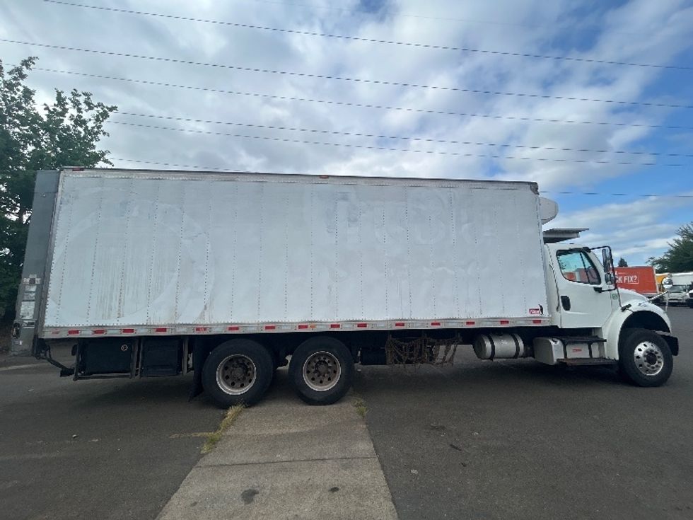 Refrigerated Truck-Light and Medium Duty Trucks-Freightliner-2019-M2-Clackamas-OR-295,701\n\t\tmiles-$ 47,000 - Image 15