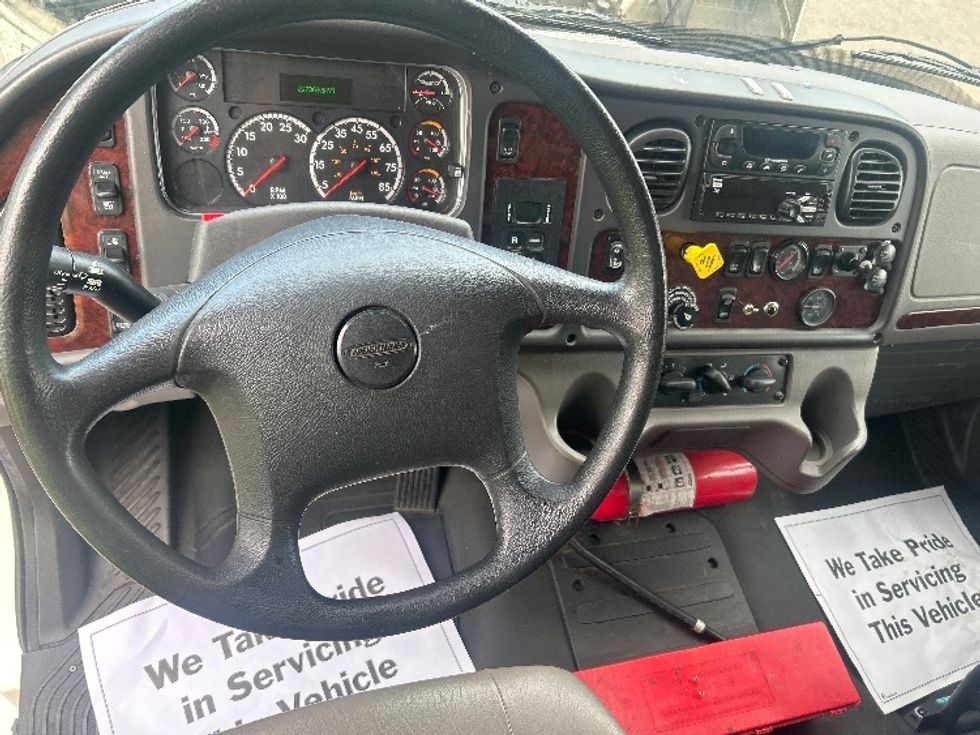 Refrigerated Truck-Light and Medium Duty Trucks-Freightliner-2019-M2-Clackamas-OR-295,701\n\t\tmiles-$ 47,000 - Image 18
