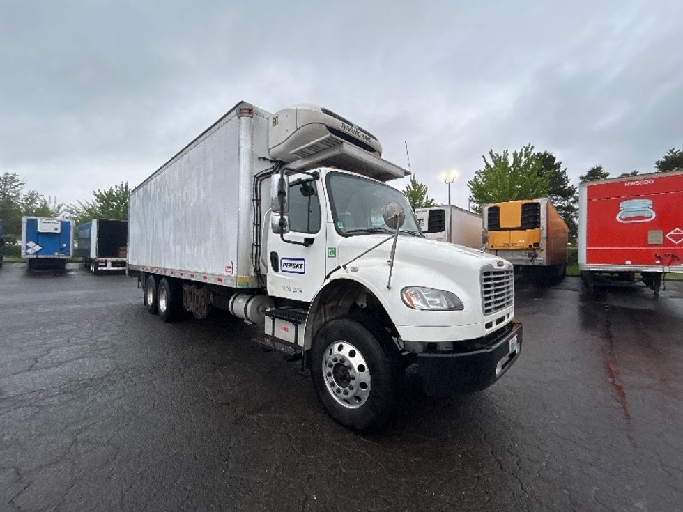 Refrigerated Truck-Light and Medium Duty Trucks-Freightliner-2019-M2-Clackamas-OR-326,140\n\t\tmiles-$ 40,250 - Image 1