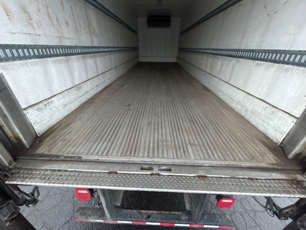 Refrigerated Truck-Light and Medium Duty Trucks-Freightliner-2019-M2-Clackamas-OR-326,140\n\t\tmiles-$ 40,250 - Image 10
