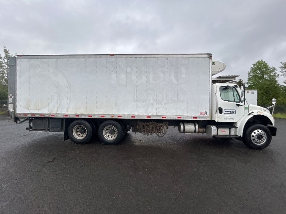 Refrigerated Truck-Light and Medium Duty Trucks-Freightliner-2019-M2-Clackamas-OR-326,140\n\t\tmiles-$ 40,250 - Image 15