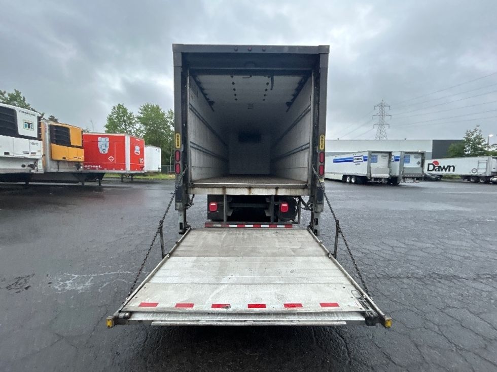 Refrigerated Truck-Light and Medium Duty Trucks-Freightliner-2019-M2-Clackamas-OR-326,140\n\t\tmiles-$ 40,250 - Image 9