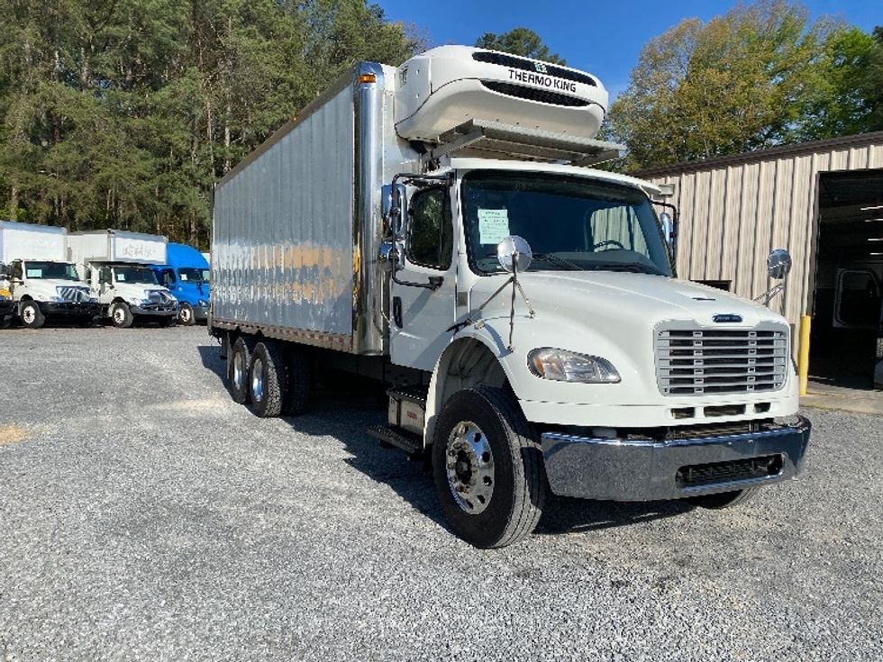 Refrigerated Truck-Light and Medium Duty Trucks-Freightliner-2019-M2-Cleveland-TN-175,621\n\t\tmiles-$ 56,250 - Image 1