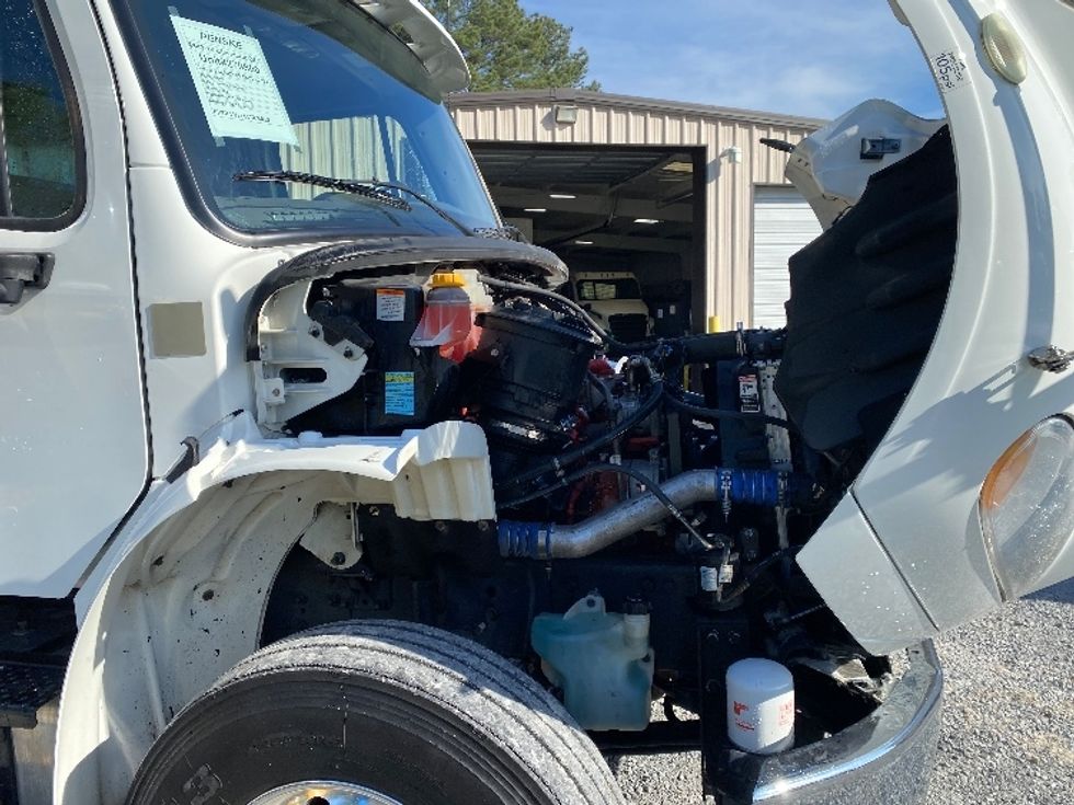 Refrigerated Truck-Light and Medium Duty Trucks-Freightliner-2019-M2-Cleveland-TN-175,621\n\t\tmiles-$ 56,250 - Image 23