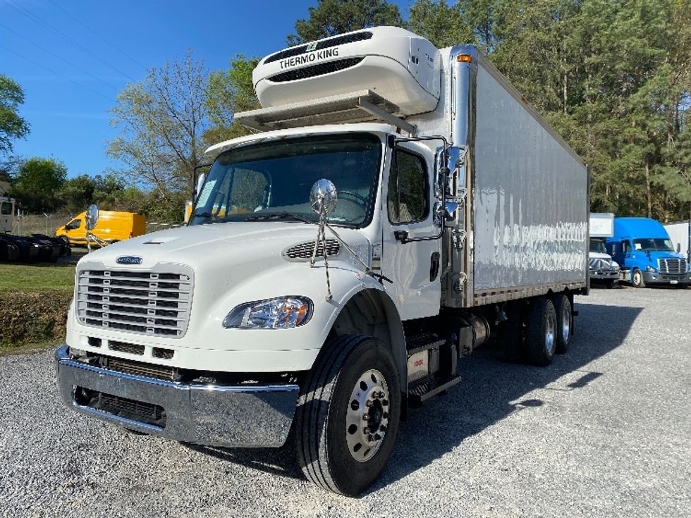 Refrigerated Truck-Light and Medium Duty Trucks-Freightliner-2019-M2-Cleveland-TN-175,621\n\t\tmiles-$ 56,250 - Image 3