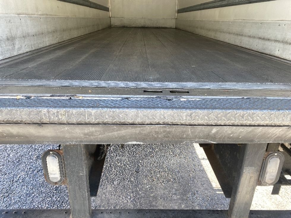 Refrigerated Truck-Light and Medium Duty Trucks-Freightliner-2019-M2-Cleveland-TN-189,300\n\t\tmiles-$ 55,750 - Image 10
