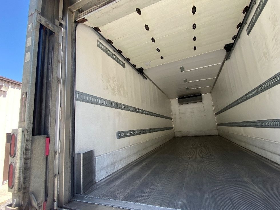 Refrigerated Truck-Light and Medium Duty Trucks-Freightliner-2019-M2-Cleveland-TN-189,300\n\t\tmiles-$ 55,750 - Image 11