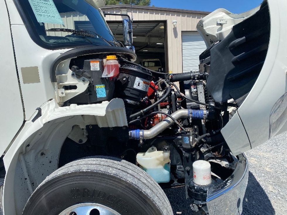Refrigerated Truck-Light and Medium Duty Trucks-Freightliner-2019-M2-Cleveland-TN-189,300\n\t\tmiles-$ 55,750 - Image 23