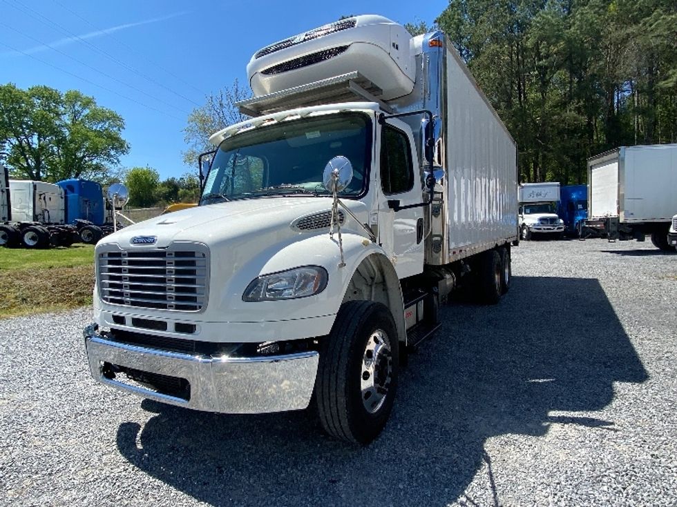 Refrigerated Truck-Light and Medium Duty Trucks-Freightliner-2019-M2-Cleveland-TN-189,300\n\t\tmiles-$ 55,750 - Image 3