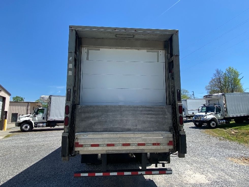 Refrigerated Truck-Light and Medium Duty Trucks-Freightliner-2019-M2-Cleveland-TN-189,300\n\t\tmiles-$ 55,750 - Image 7