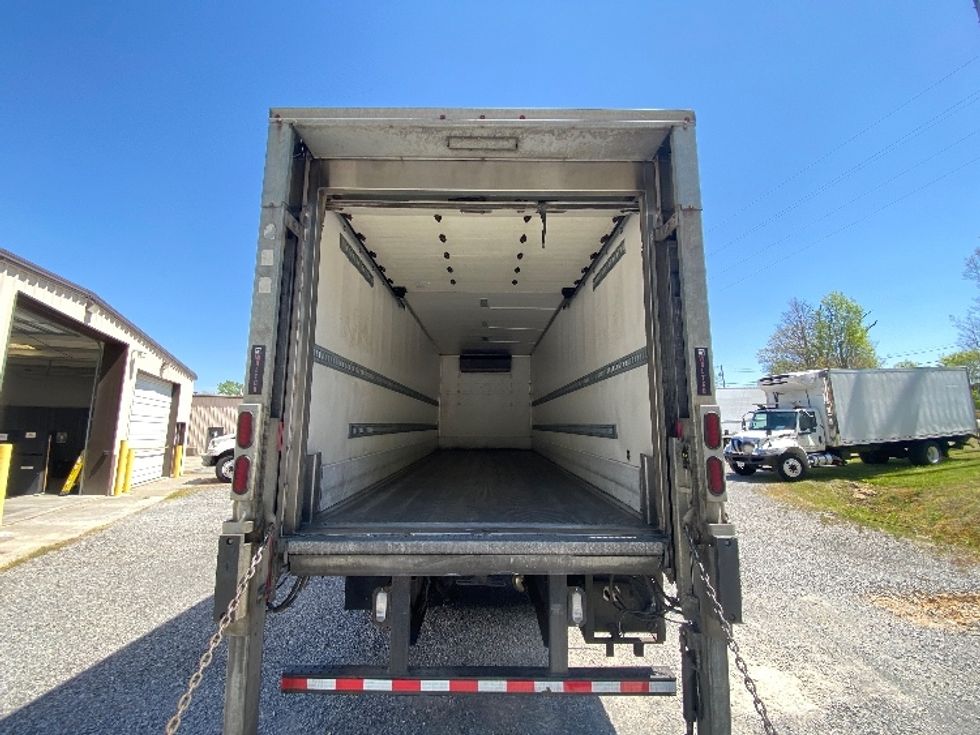 Refrigerated Truck-Light and Medium Duty Trucks-Freightliner-2019-M2-Cleveland-TN-189,300\n\t\tmiles-$ 55,750 - Image 8