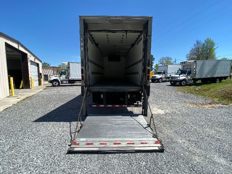 Refrigerated Truck-Light and Medium Duty Trucks-Freightliner-2019-M2-Cleveland-TN-189,300\n\t\tmiles-$ 55,750 - Image 9